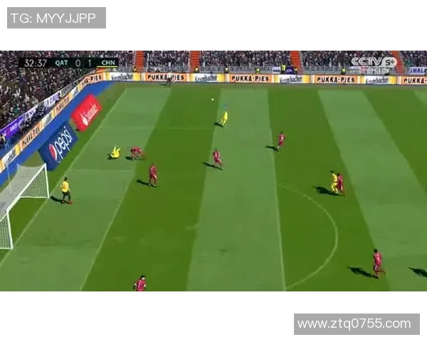 当红足球球星震撼登场引爆赛场激情点燃无尽热血梦想